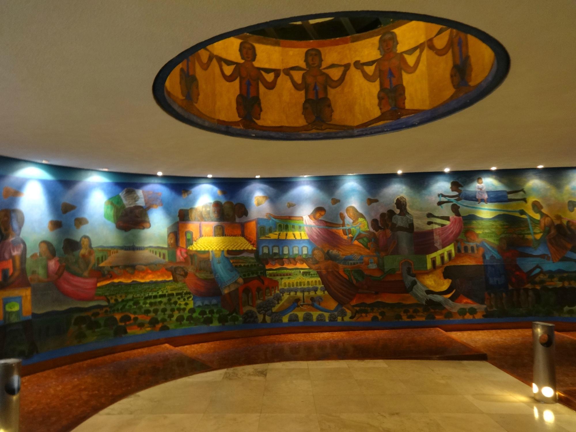 Royal Pedregal Hotell Mexico by Eksteriør bilde The mural at the entrance of the hotel