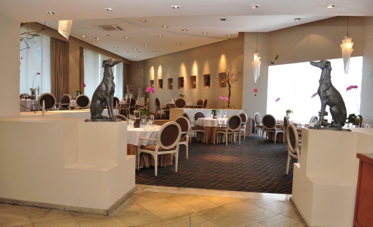 Royal Pedregal Hotell Mexico by Eksteriør bilde Restaurant "Le C'est Quoi"